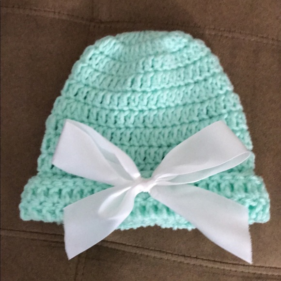 Crocheted hat n scarf sets - Picture 2 of 3
